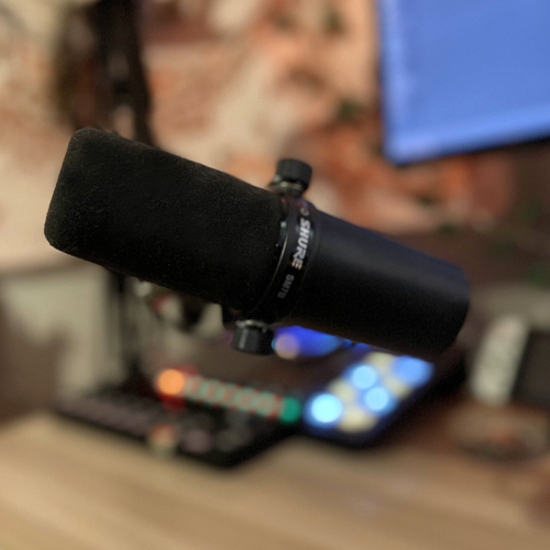 Microphone: Shure SM7B