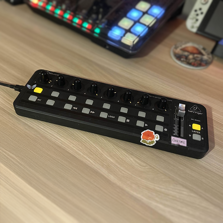 Midi Controller: Behringer X-Touch Mini